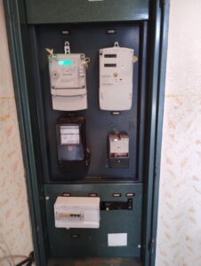 Elektroměrový rozvaděč v bytovce